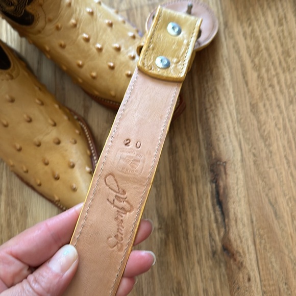 Semental kids boots NEW size 8.5 with belt - Picture 4 of 4